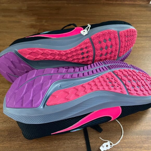 Women's Nike Air Zoom Pegasus 40 SE Black Hyper Pink Running Shoes size 8.5 - Picture 3 of 4